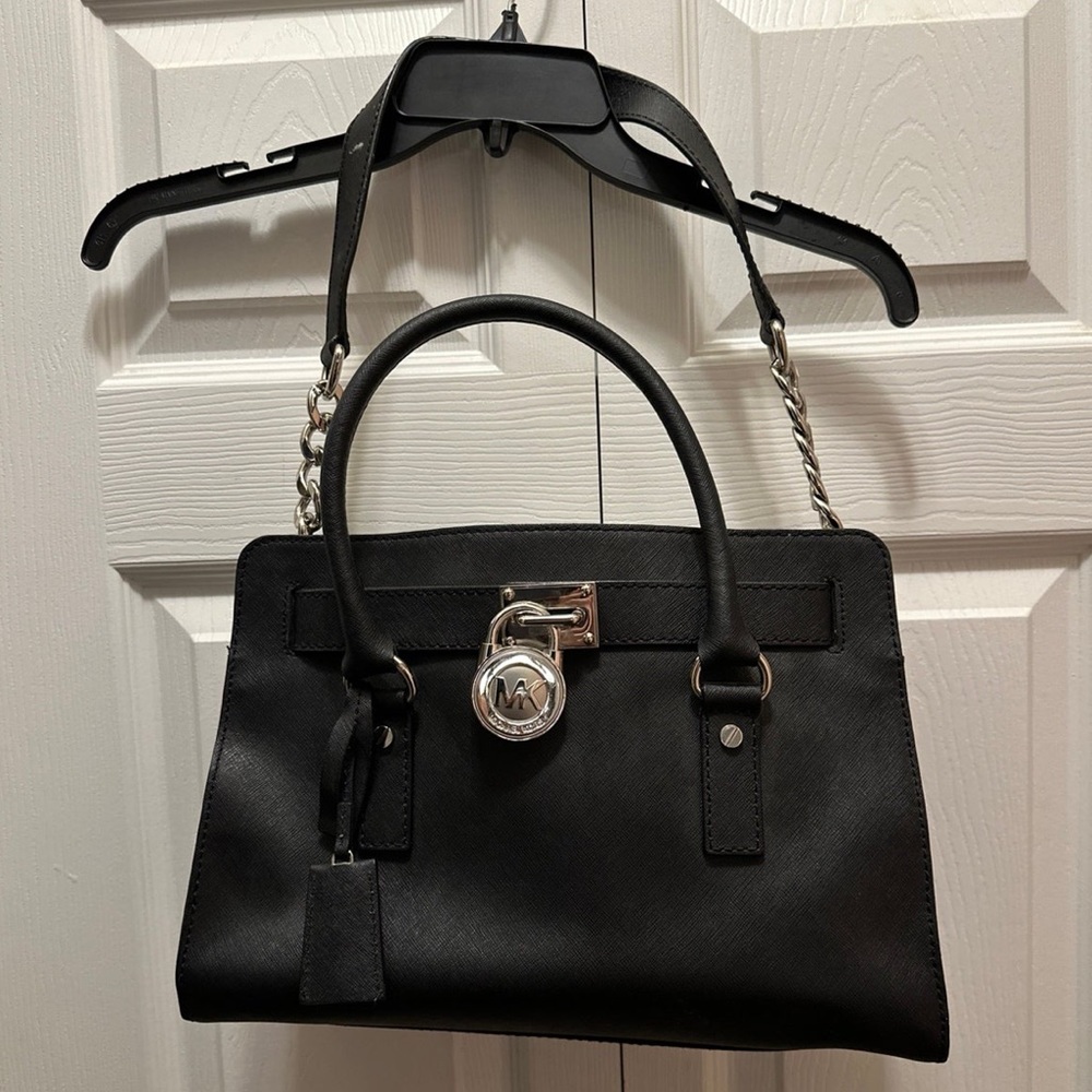 Michael Kors black genuine leather medium shoulder bag